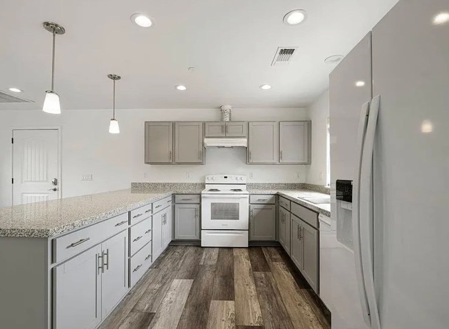 San Luis Obispo Apartment: 550 Hathaway Ave