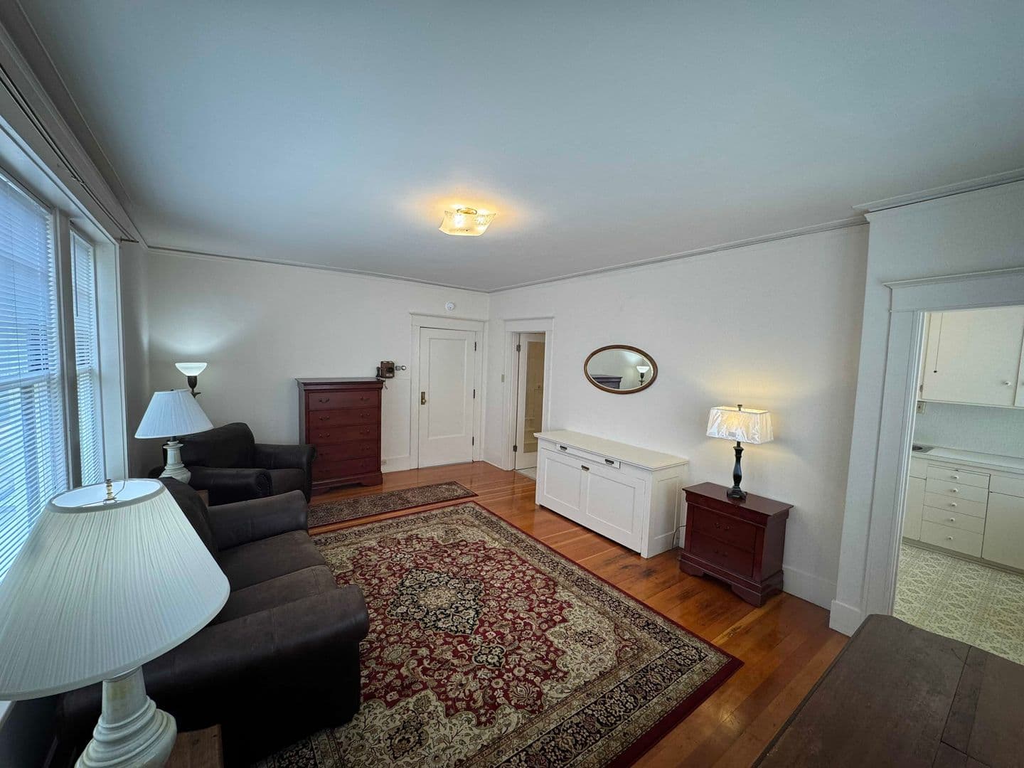 Astoria Apartment: 1432 Franklin Avenue