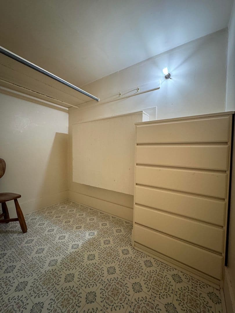 Astoria Apartment: 1432 Franklin Avenue