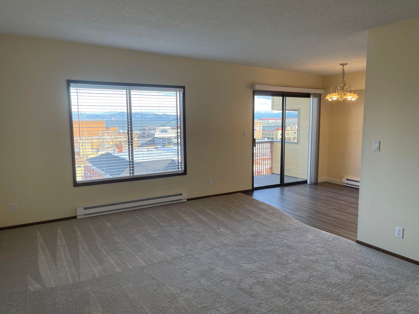 Astoria Apartment: 1015-1049 Franklin Ave
