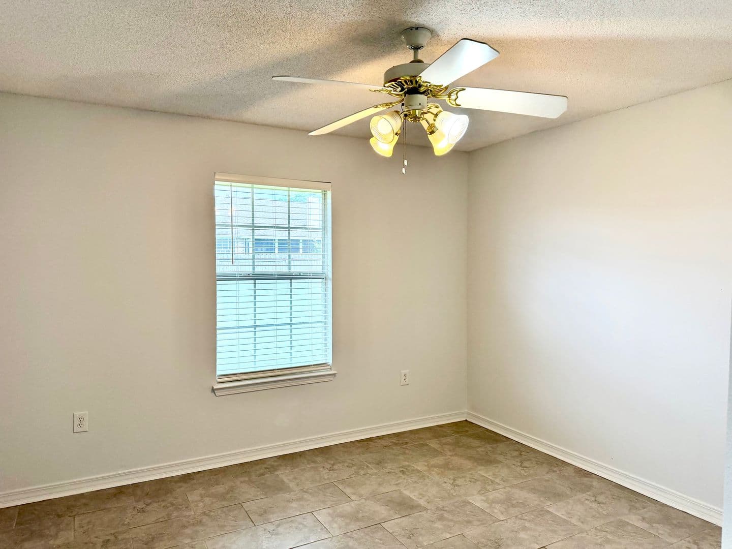 Milton House: 6052 Meursalt Rd