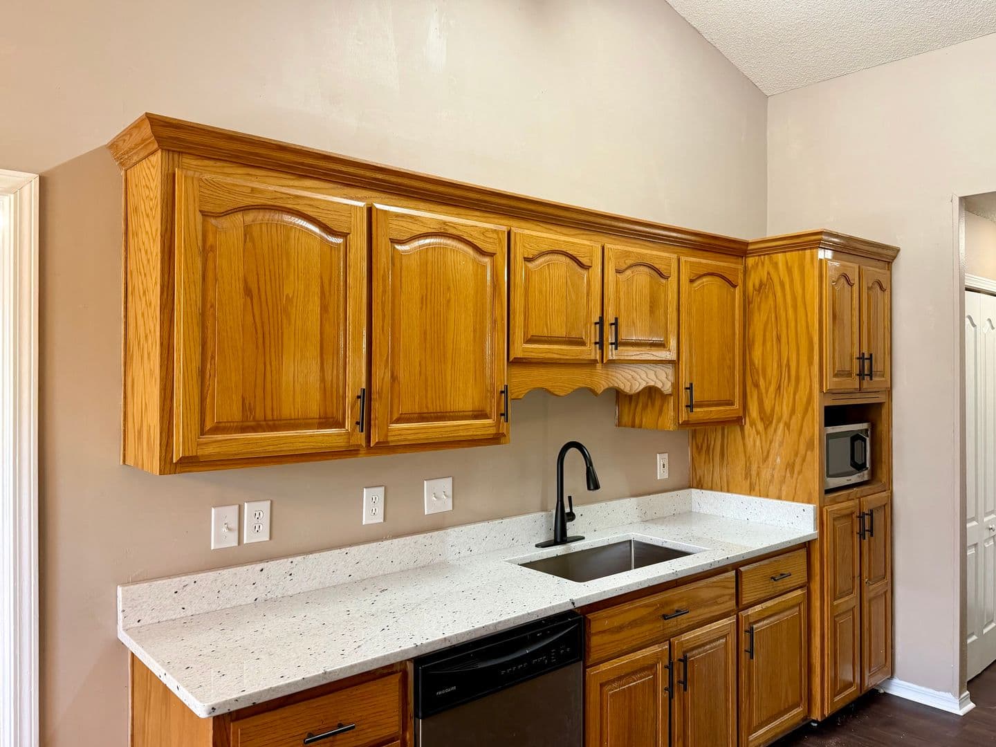 Pace House: 4316 Bayou Ridge