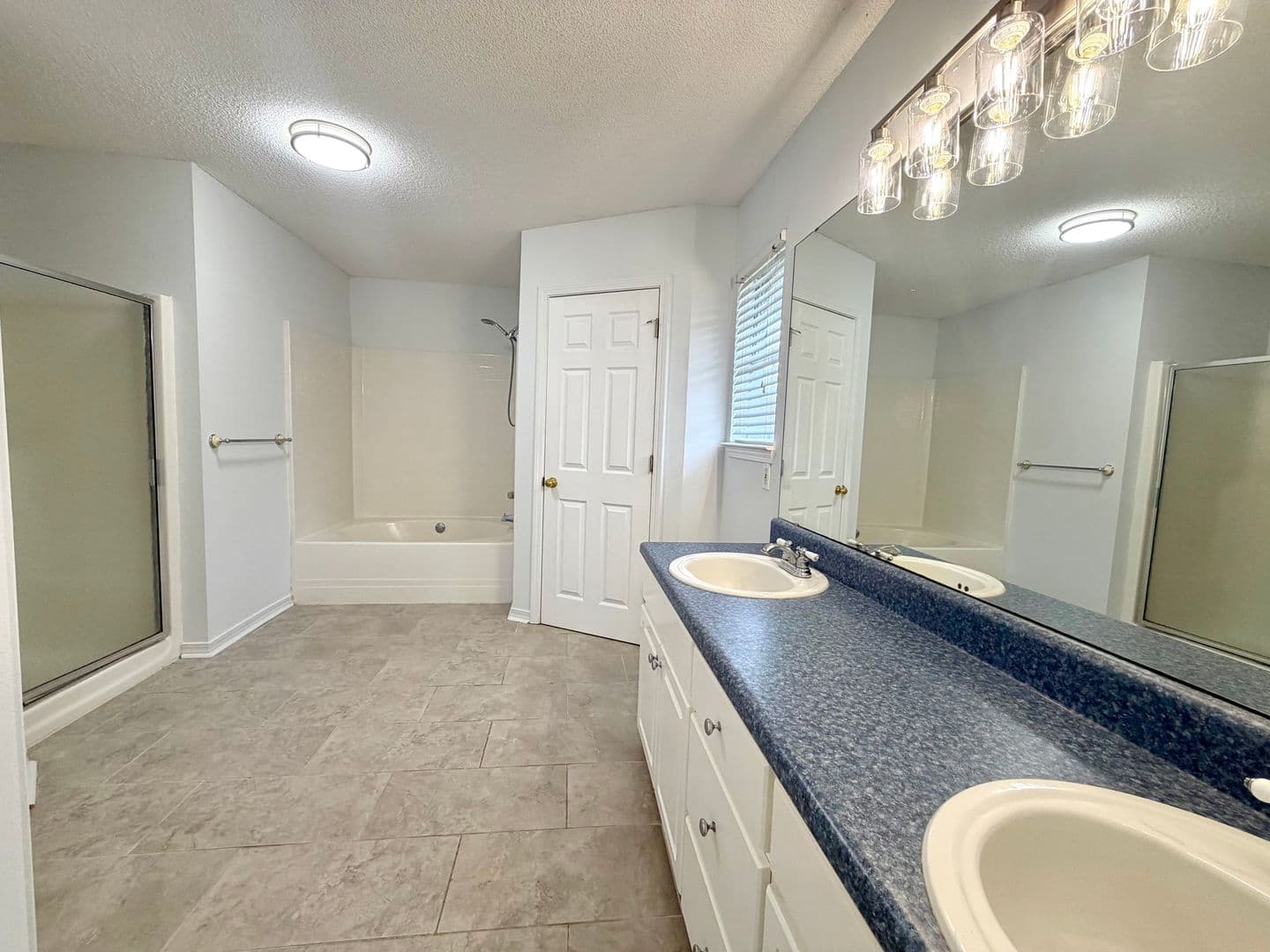Milton House: 6052 Meursalt Rd