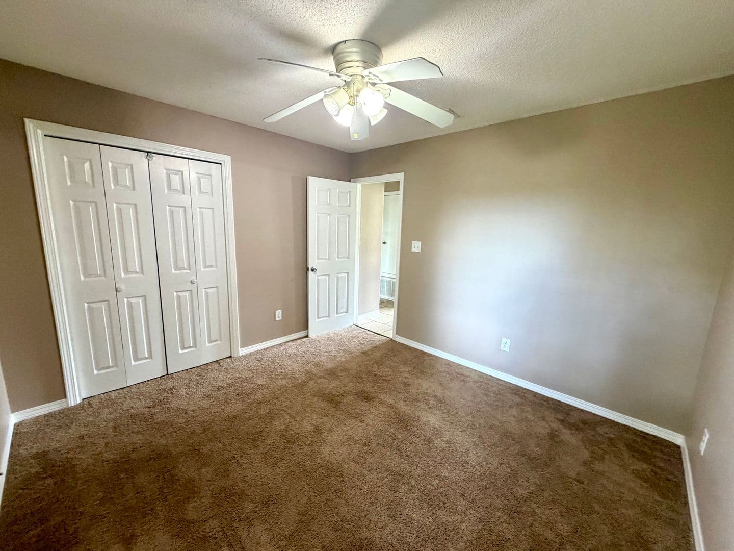 Pace House: 4316 Bayou Ridge