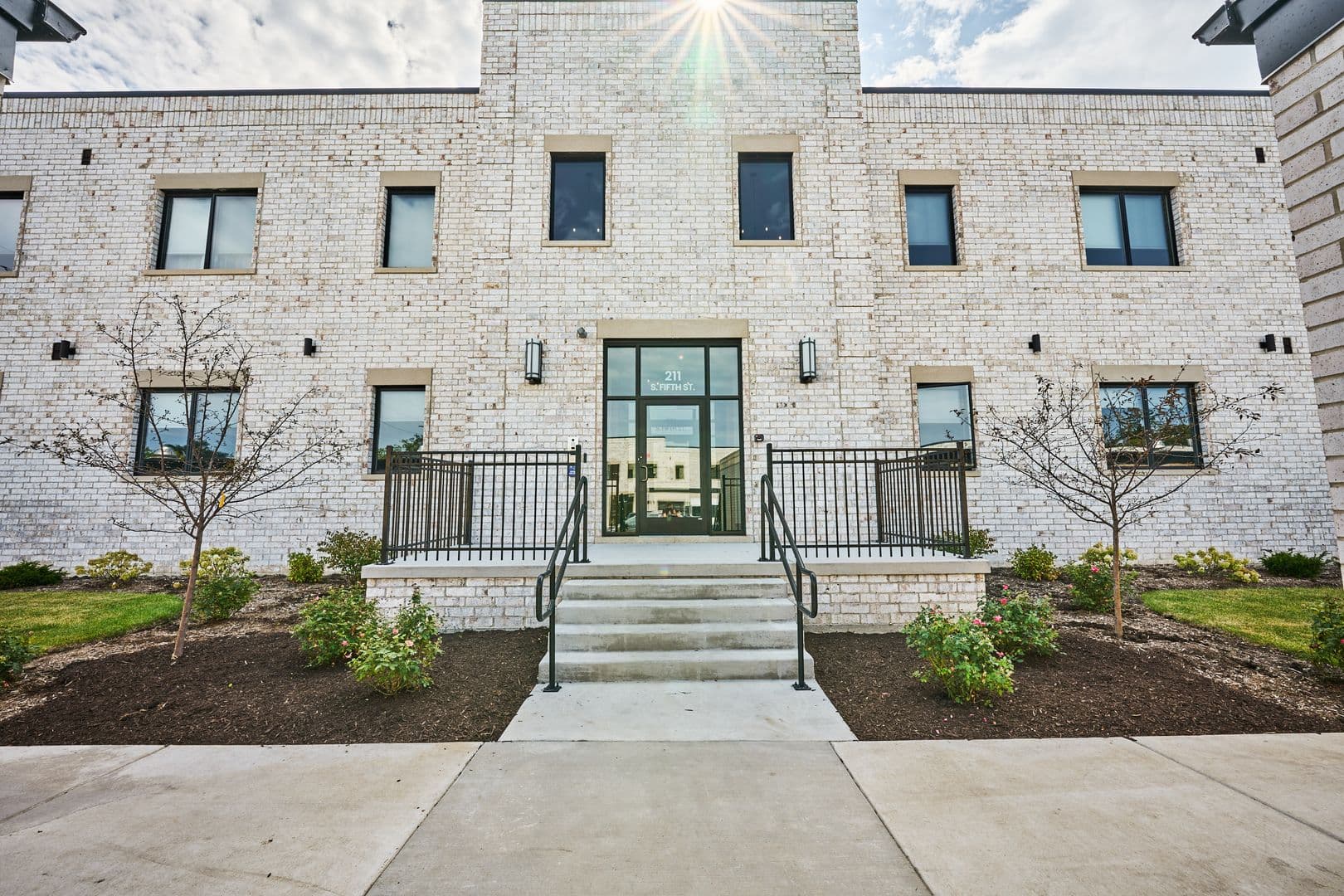 DeKalb Apartment: 200 S 4th St