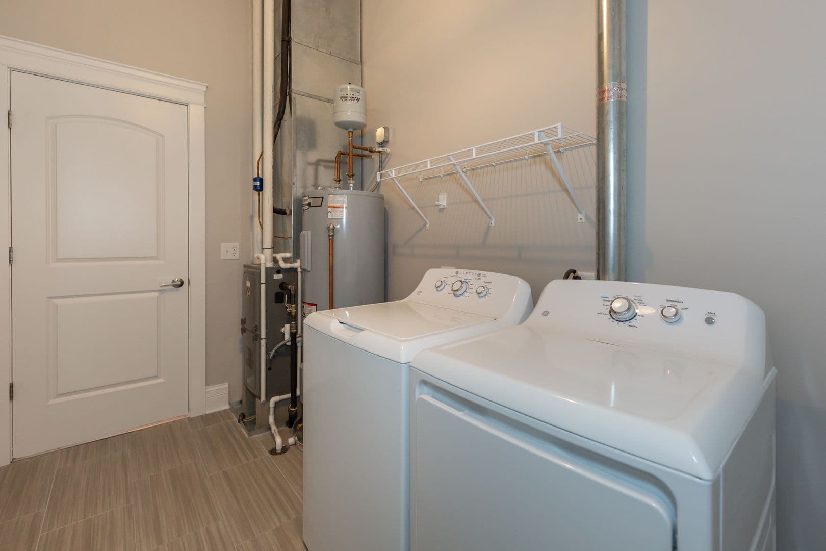 DeKalb Apartment: 110 N 2nd Street