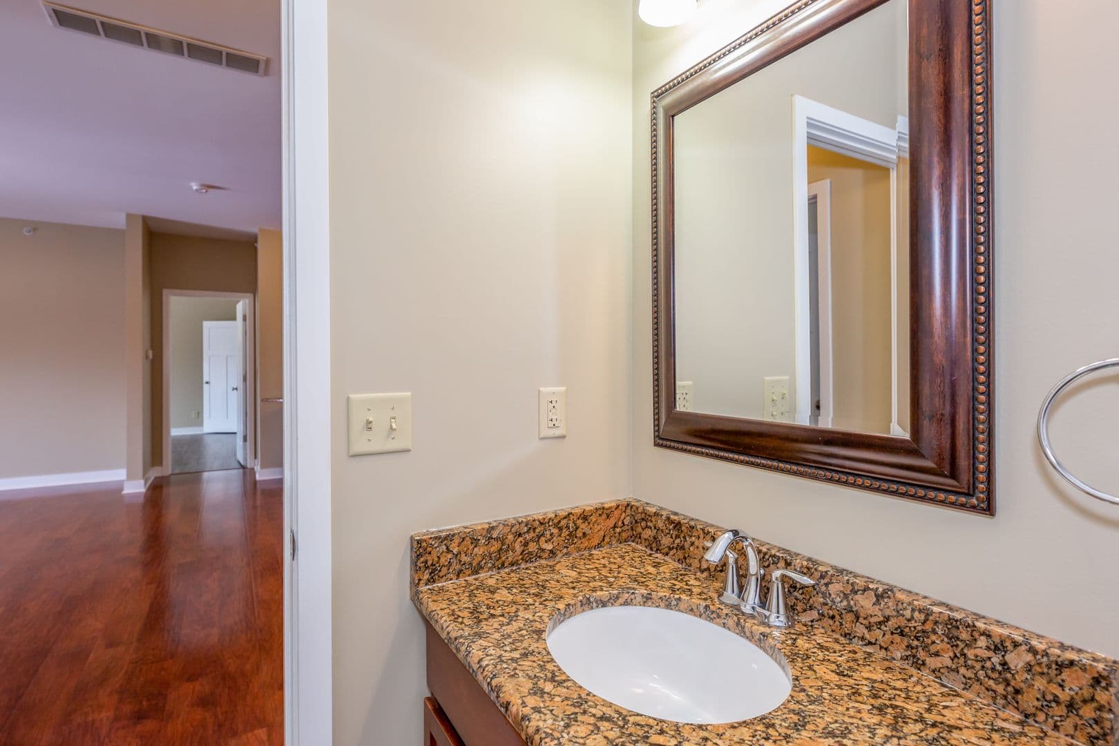 DeKalb Apartment: 2179 Sycamore Road