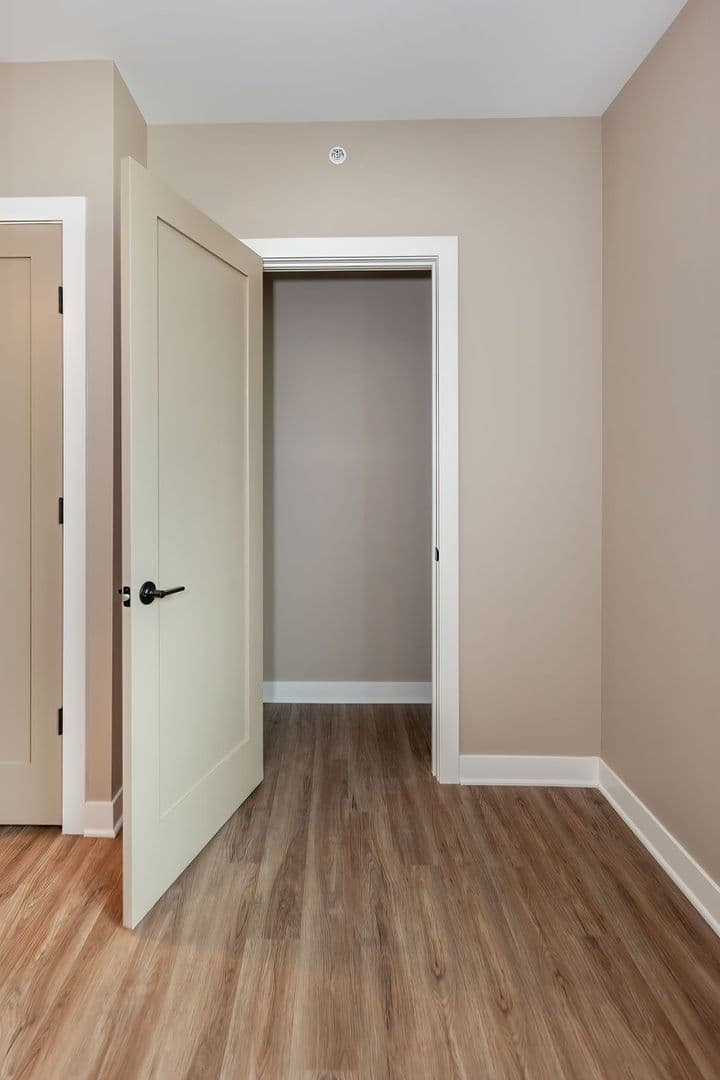 DeKalb Apartment: 2675 Sycamore Rd