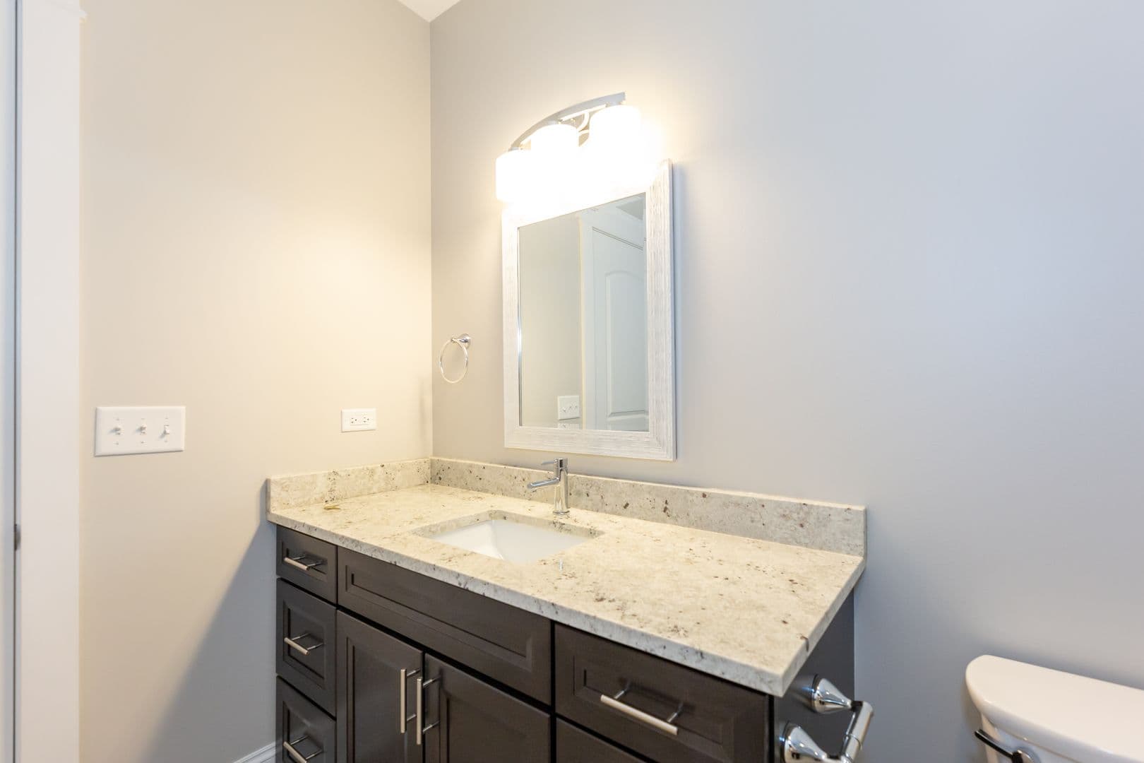 DeKalb Apartment: 110 N 2nd Street