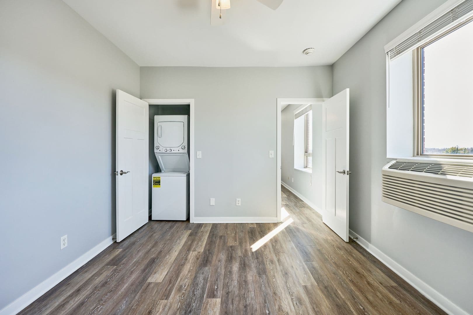 Sycamore Apartment: 355 W State Street