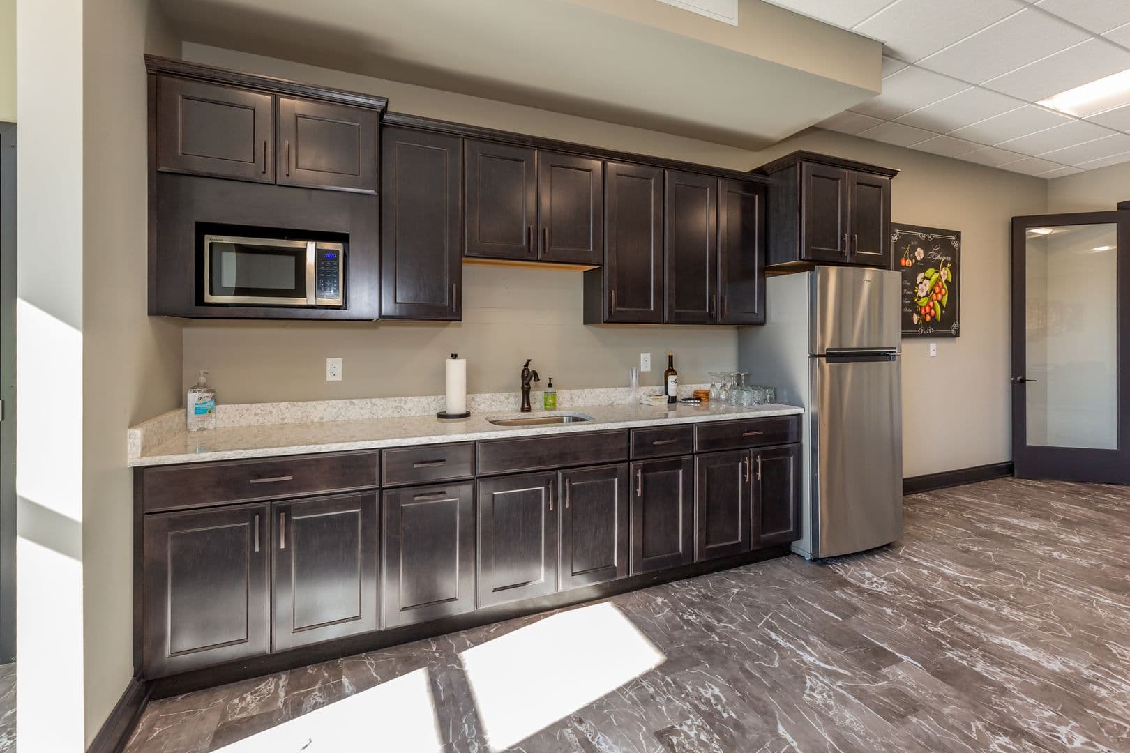 DeKalb Apartment: 408 Oak Street