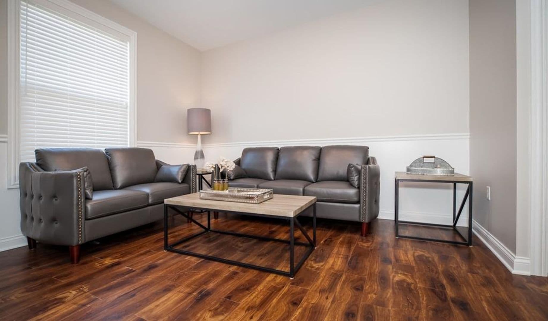 DeKalb Apartment: 124 E Lincoln Highway