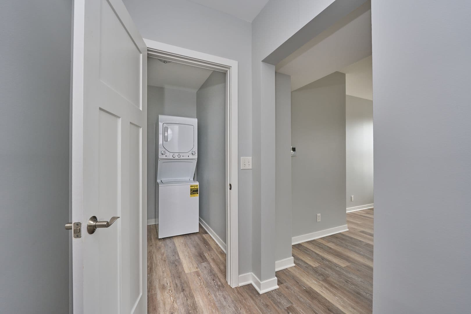 Sycamore Apartment: 355 W State Street