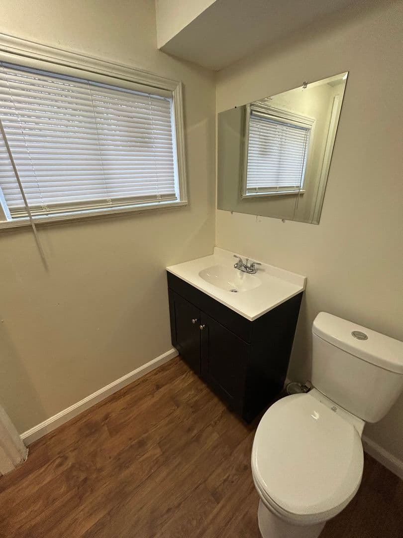 Louisville Apartment: 2007 Terril Lane