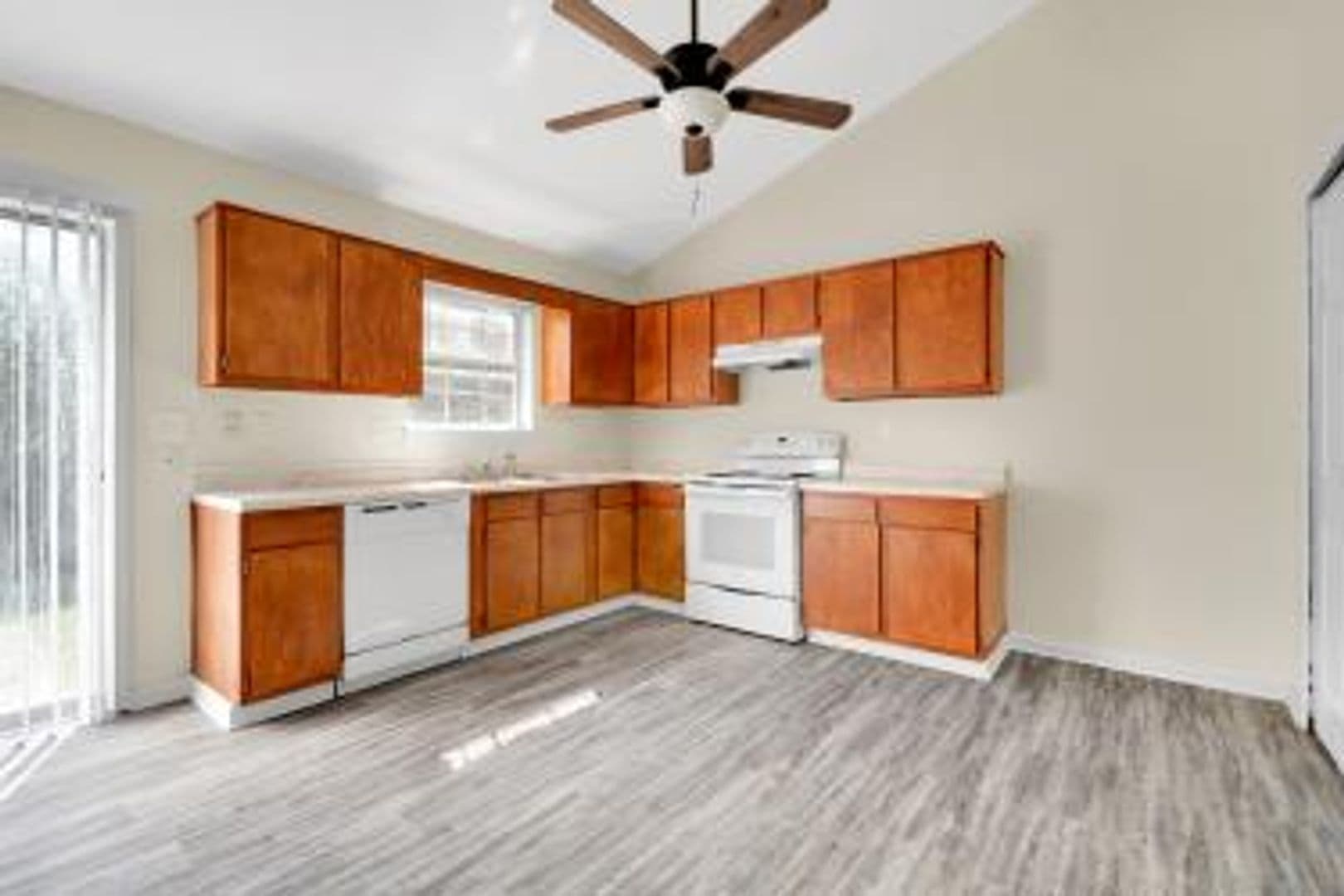New Albany Apartment: 1821 - 1839 Scott Road