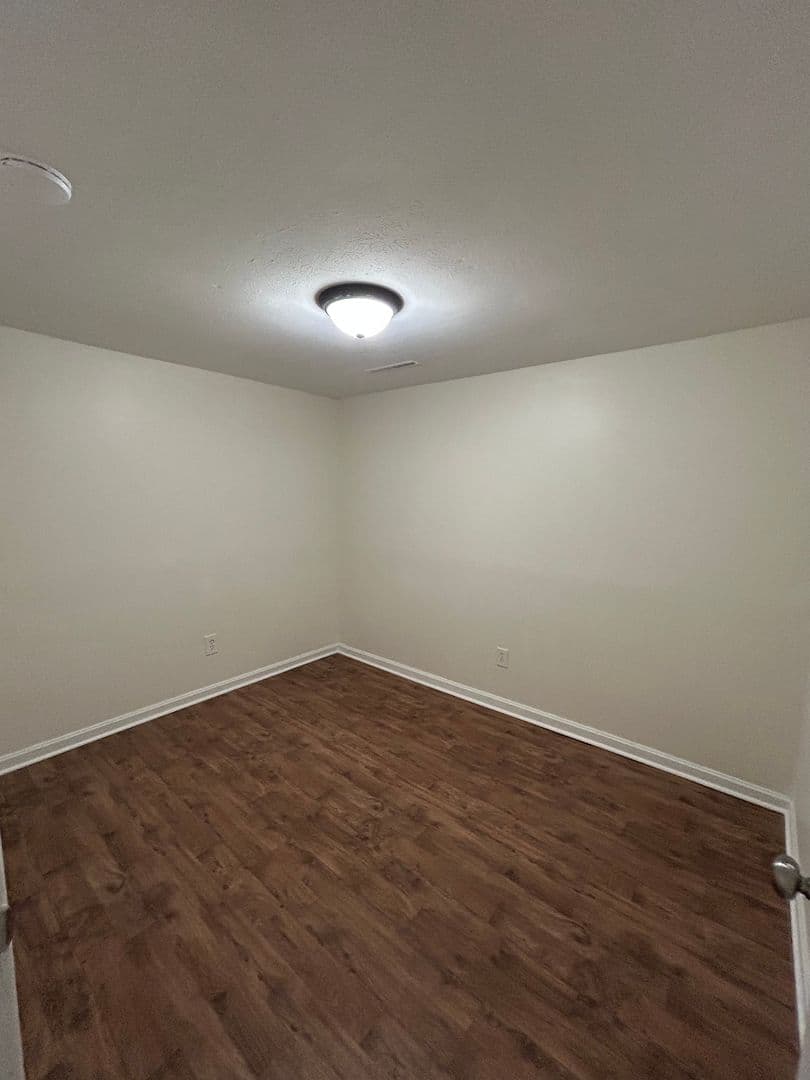 Louisville Apartment: 2007 Terril Lane