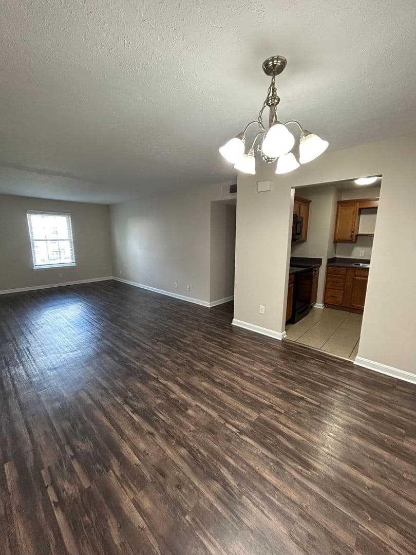 Louisville Apartment: 4500-4510 Westport Woods Lane