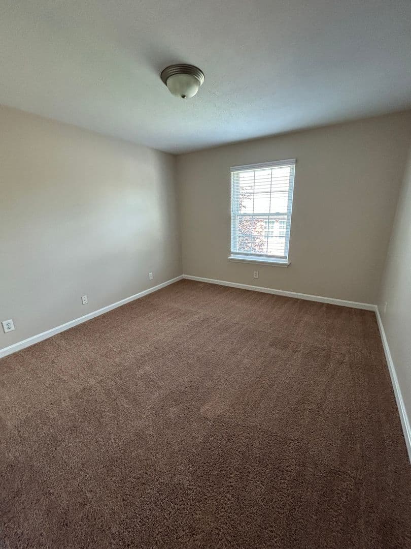 Louisville Apartment: 4500-4510 Westport Woods Lane