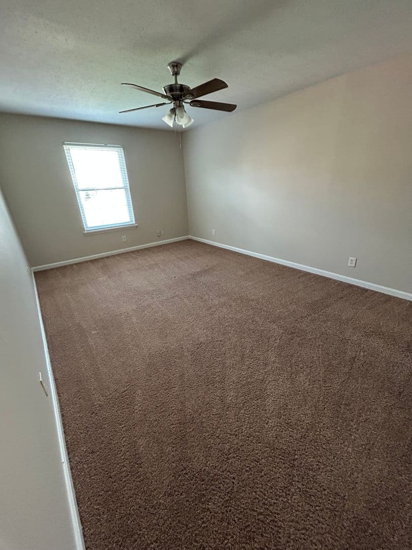 Louisville Apartment: 4500-4510 Westport Woods Lane
