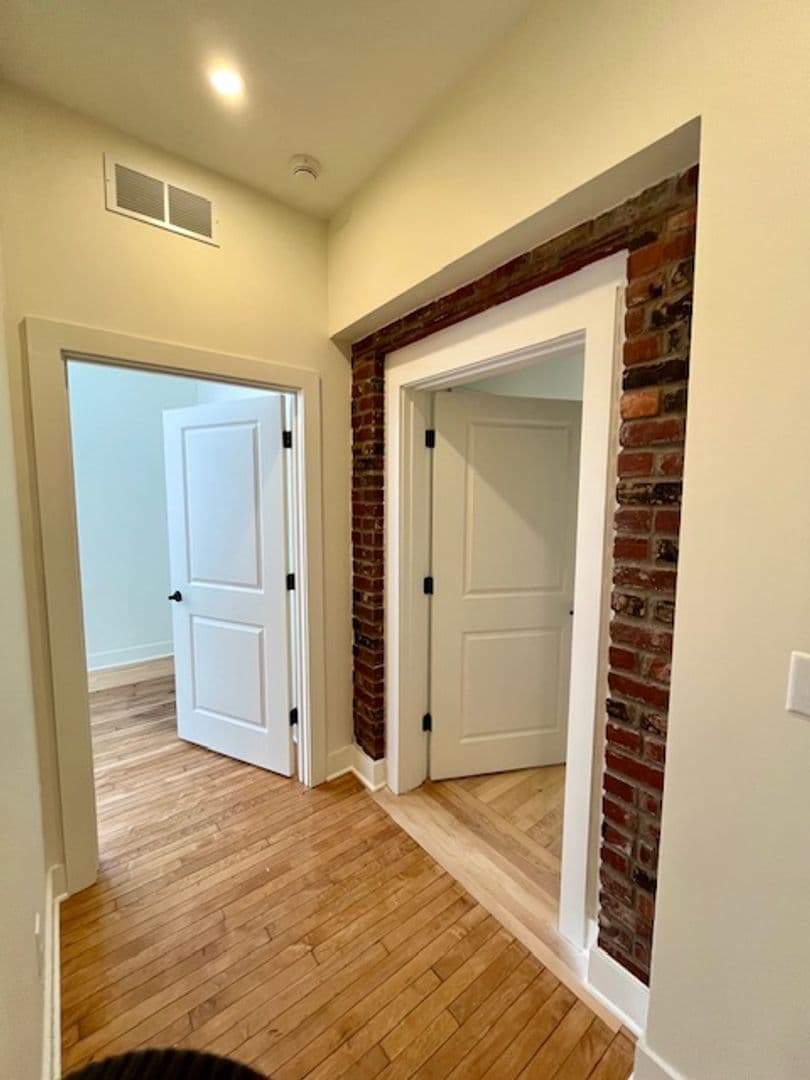 Louisville Apartment: 1810 Sils Avenue
