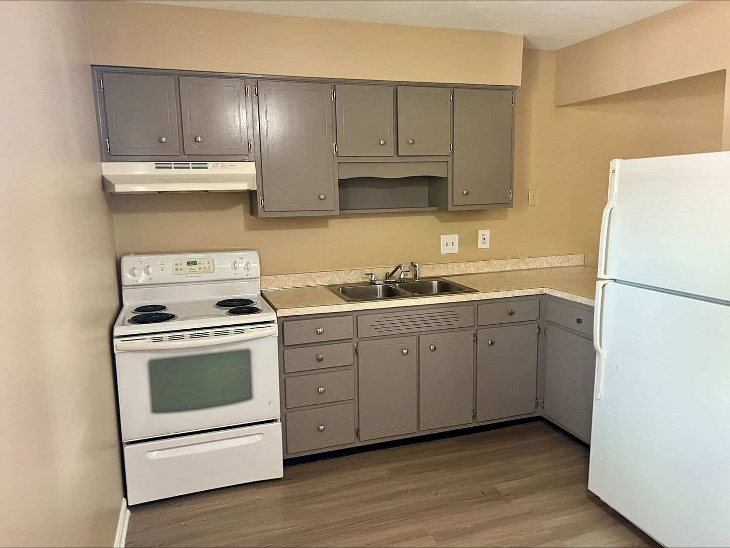 Louisville Apartment: 2007 Terril Lane