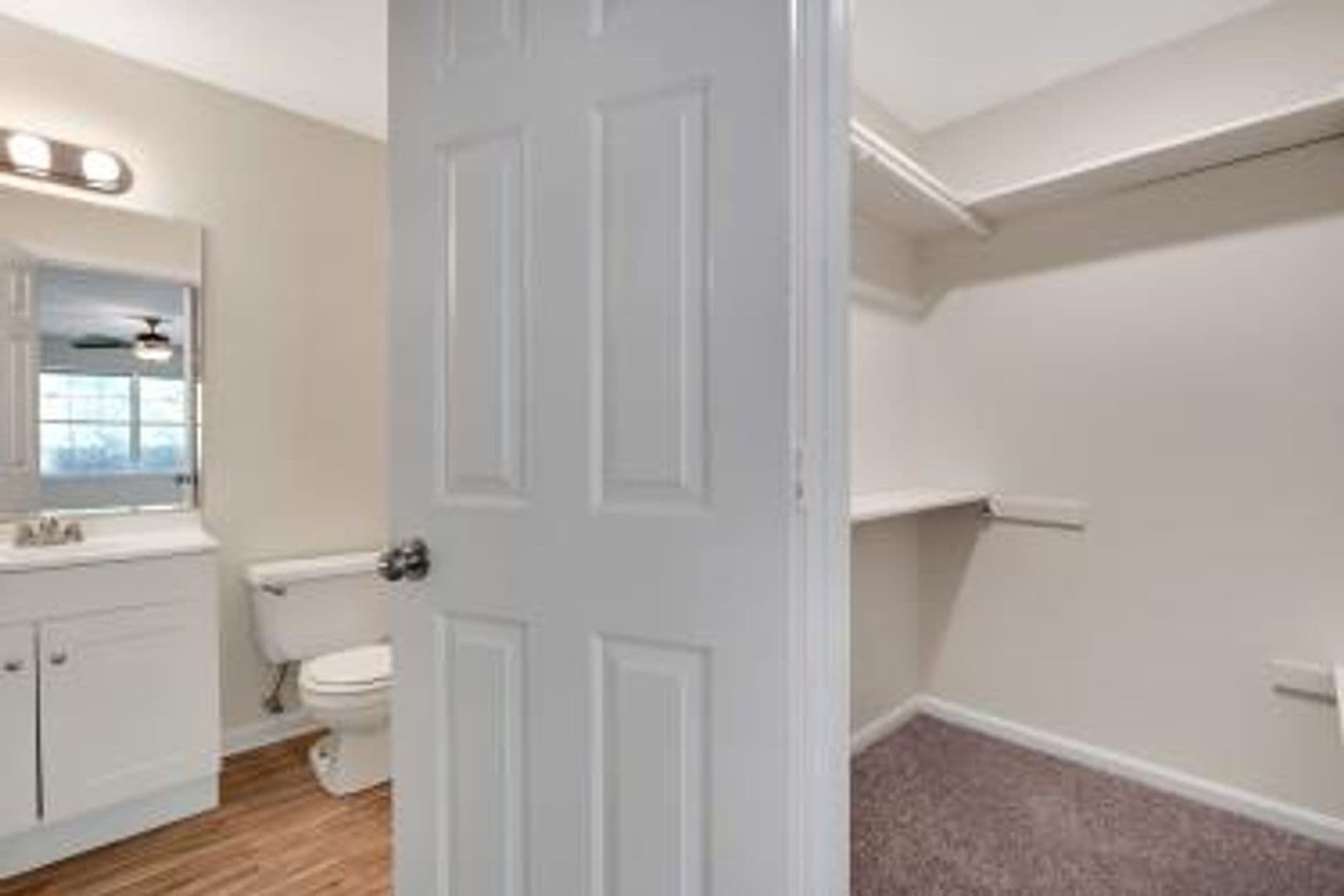 New Albany Apartment: 1821 - 1839 Scott Road