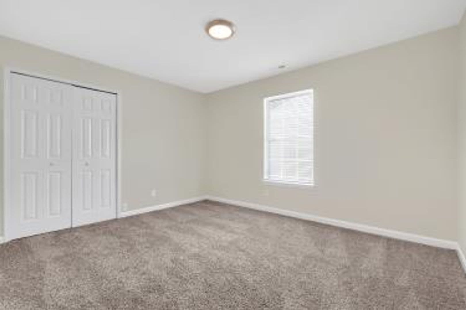 New Albany Apartment: 1821 - 1839 Scott Road
