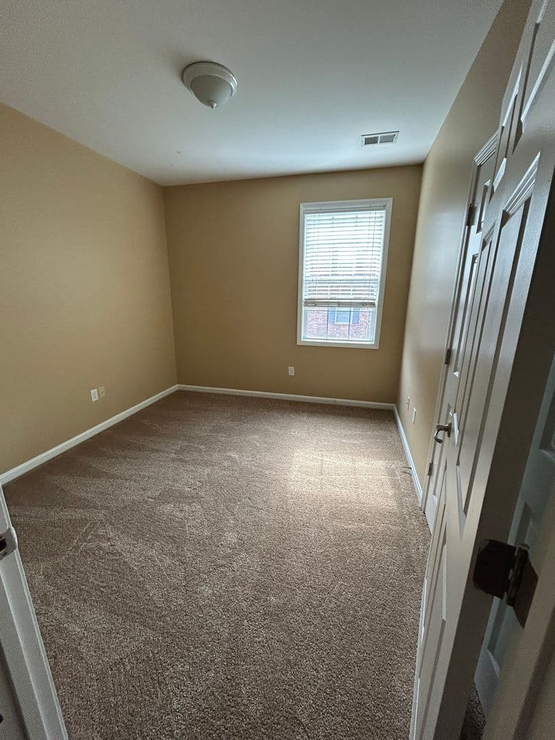 Louisville Apartment: 4500-4510 Westport Woods Lane