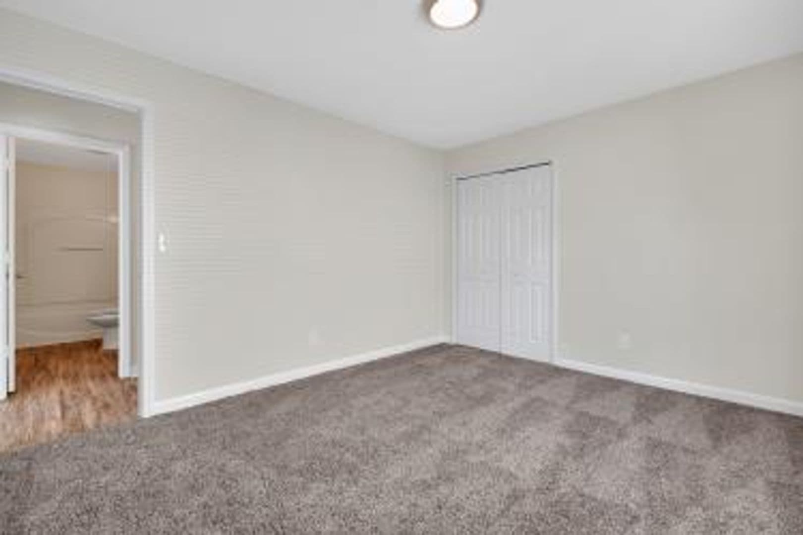 New Albany Apartment: 1821 - 1839 Scott Road