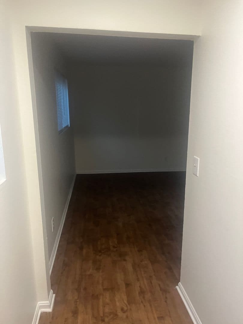 Louisville Apartment: 2001, 2003, 2005 Terril Lane