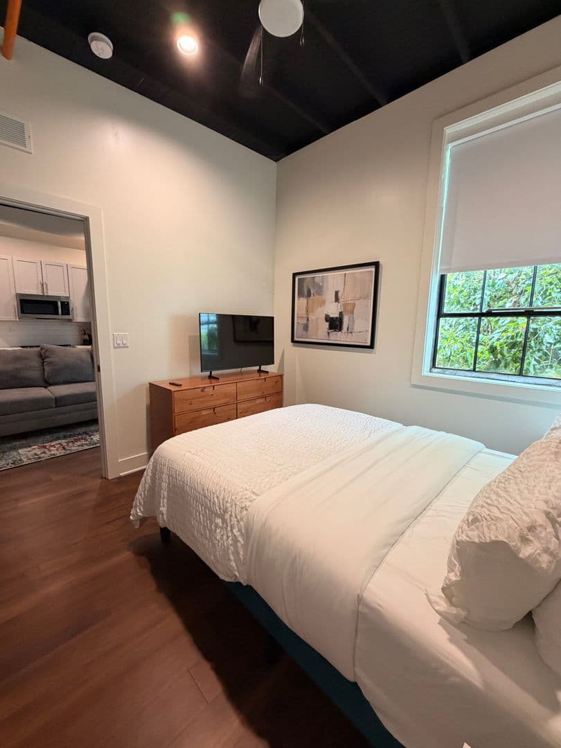 Louisville Apartment: 935 Franklin Street