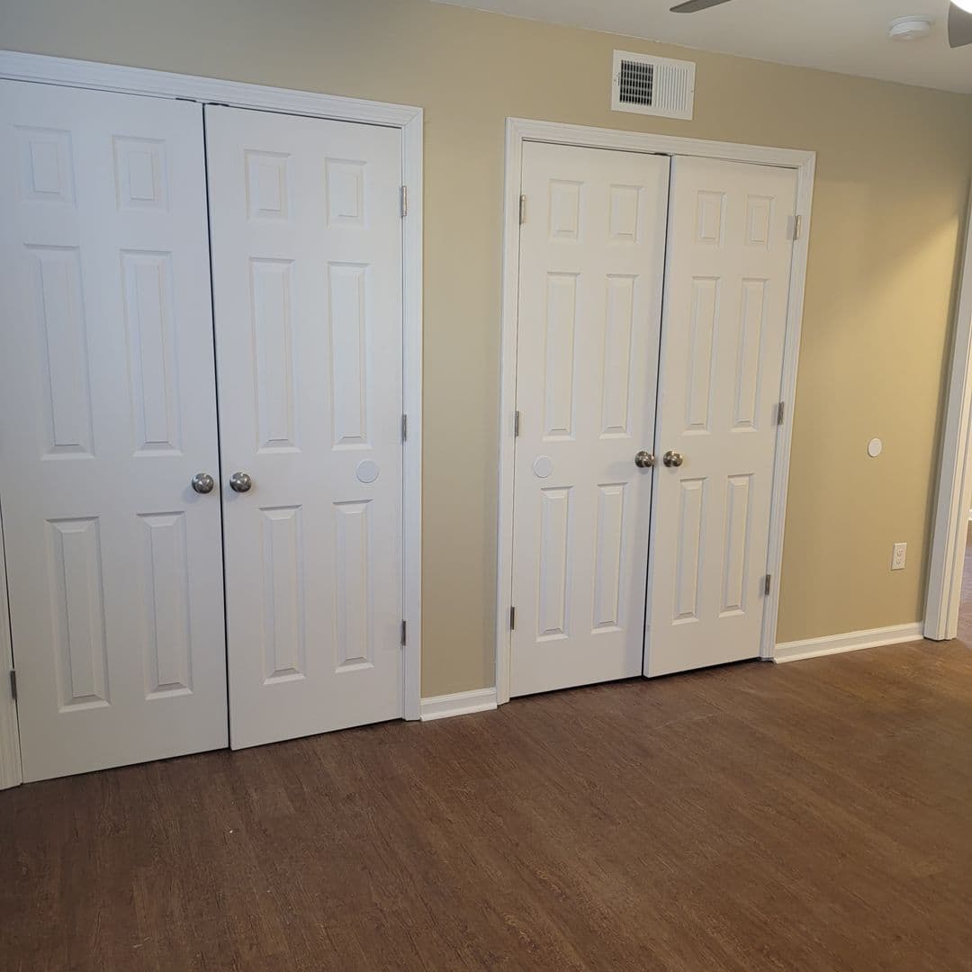 Louisville Apartment: 2007 Terril Lane