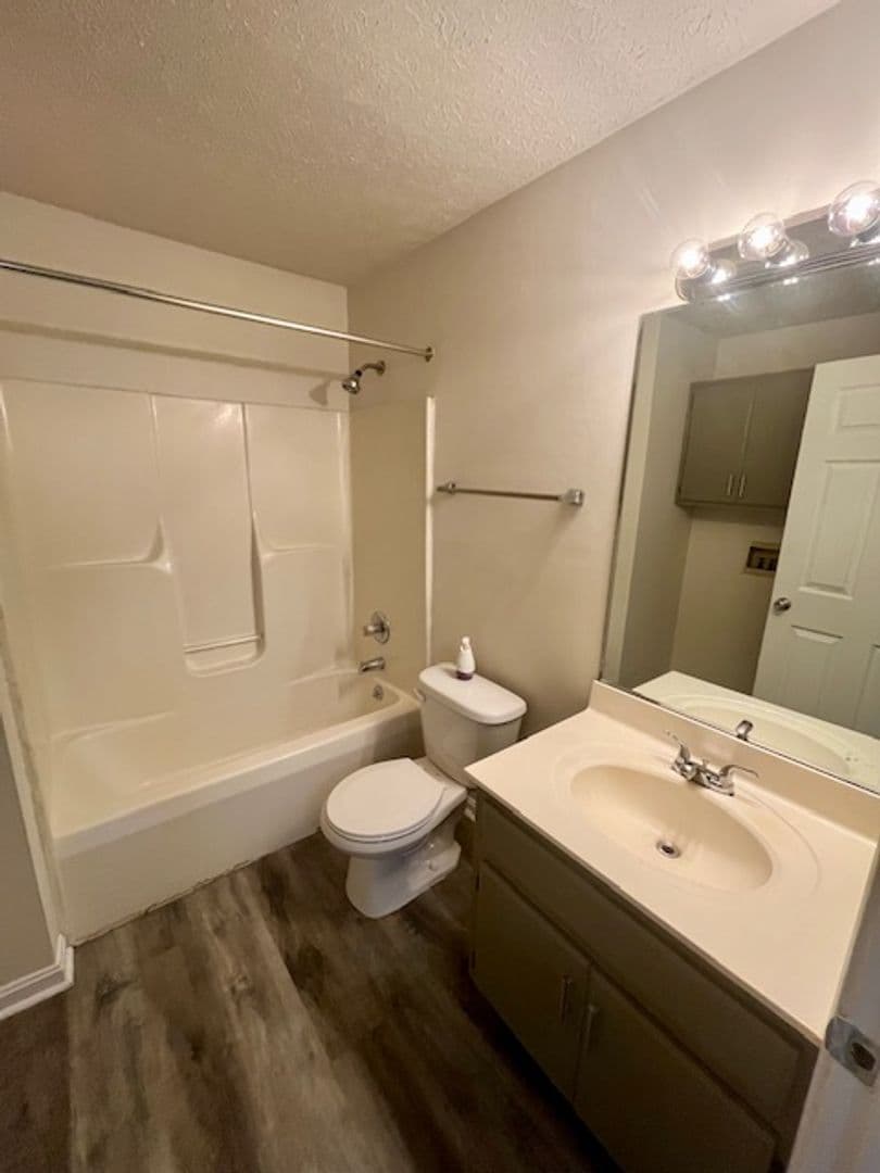 Mt. Washington Apartment: 253 Ables Way