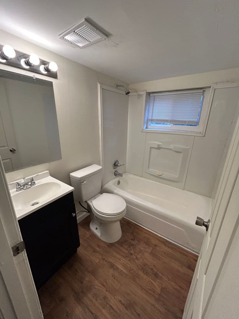Louisville Apartment: 2007 Terril Lane