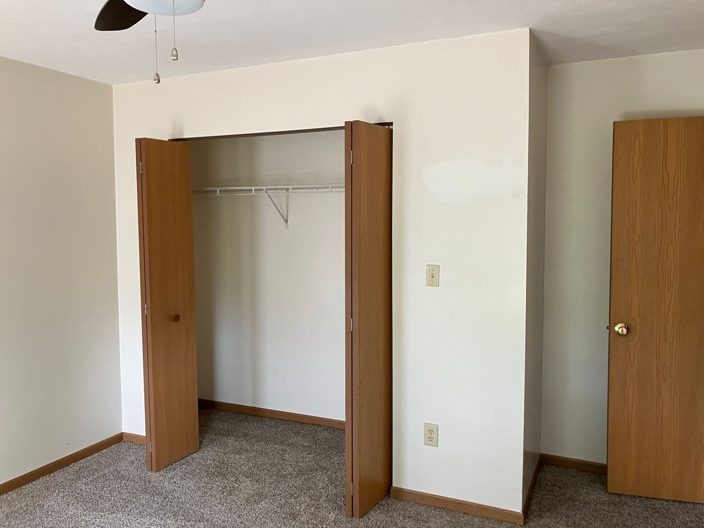 Piqua Apartment: 1321 Fairfax Ave