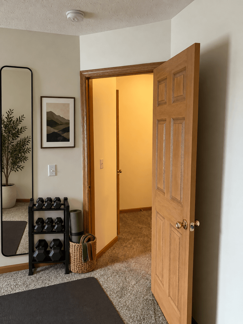 Troy Condo: 1046 Laurel Tree Ct