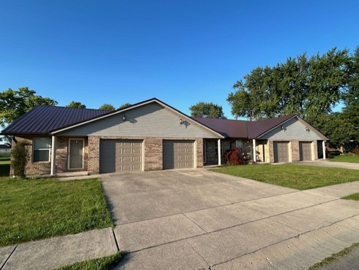 Piqua Apartment: 1321 Fairfax Ave