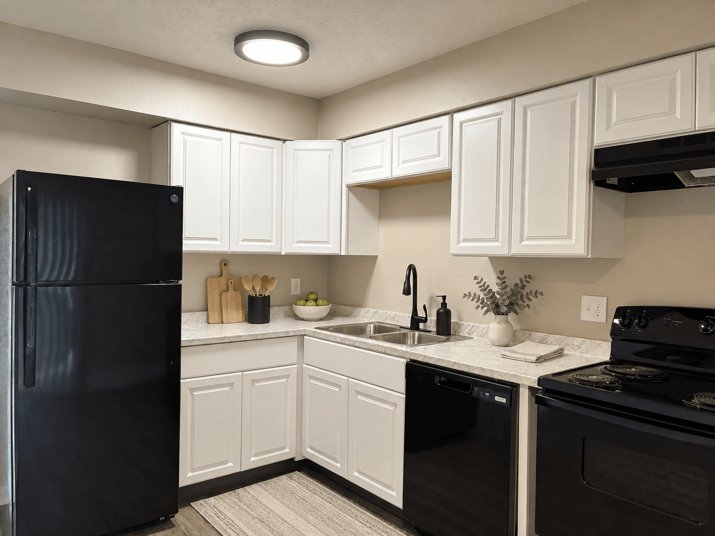 Huber Heights Apartment: 4502 Waynedale Circle