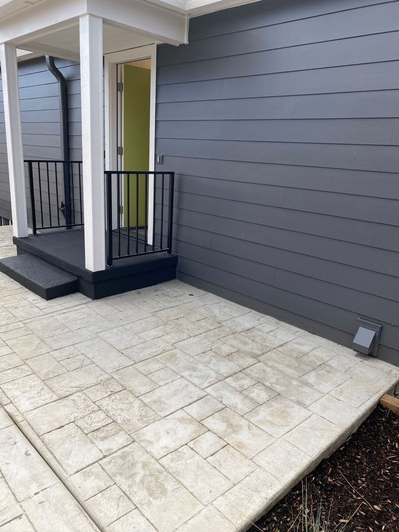 Portland Apartment: 732 NE Prescott Street Unit 2