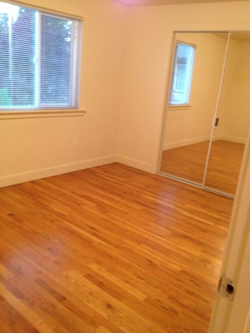 Portland Apartment: 2801 N. Ainsworth