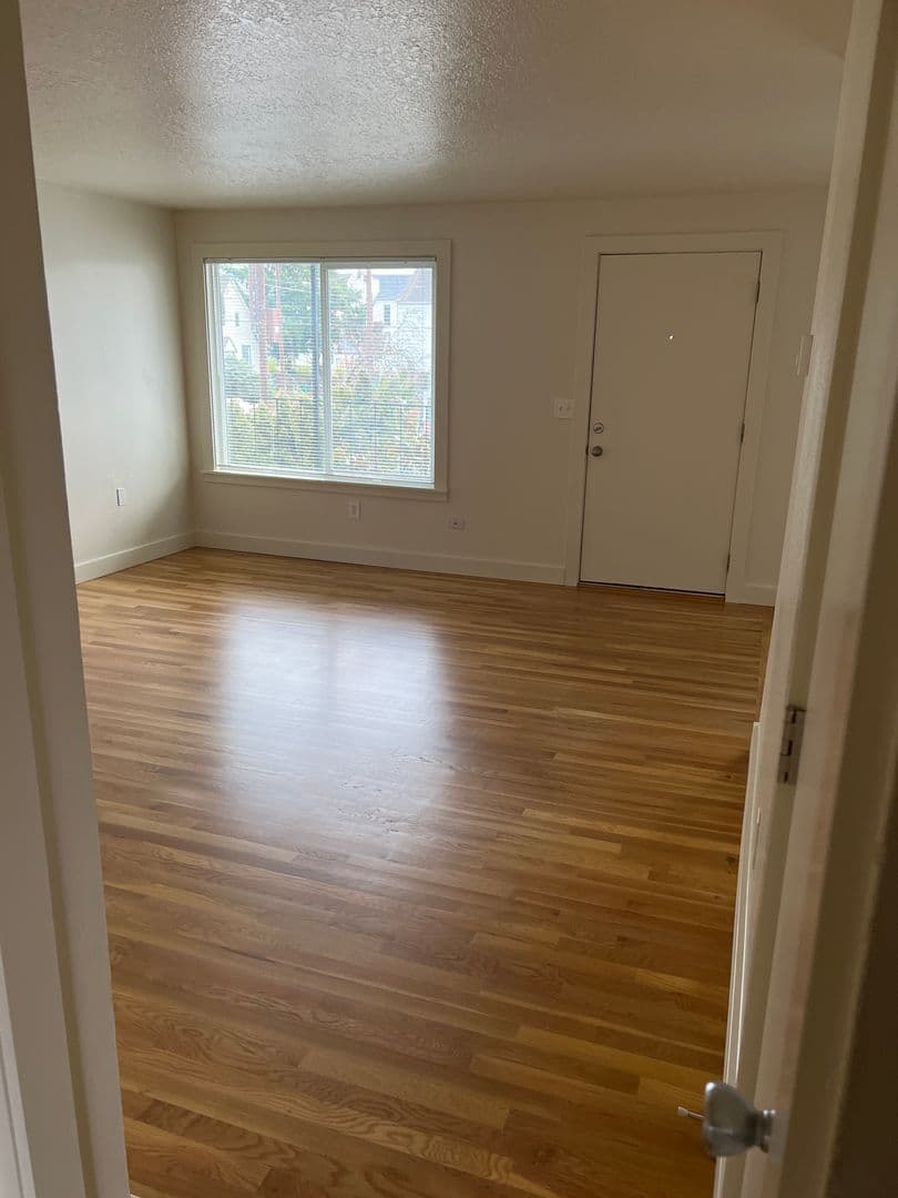 Portland Apartment: 2801 N. Ainsworth