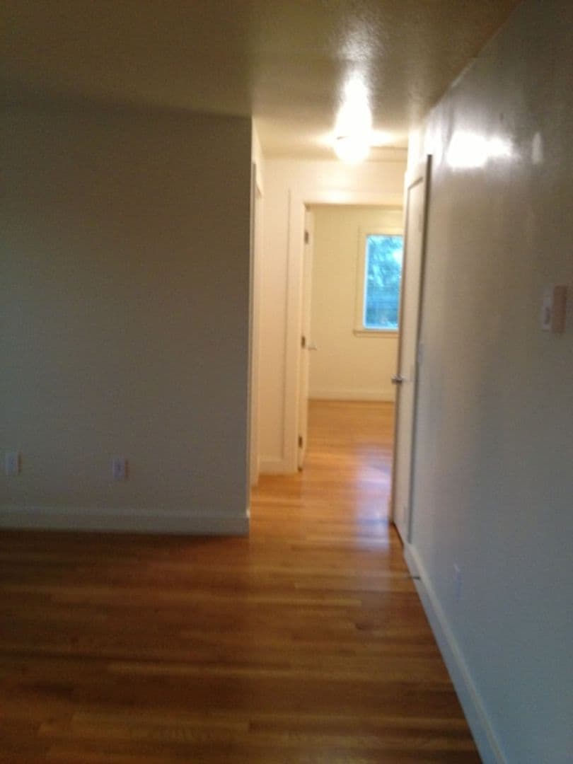 Portland Apartment: 2801 N. Ainsworth