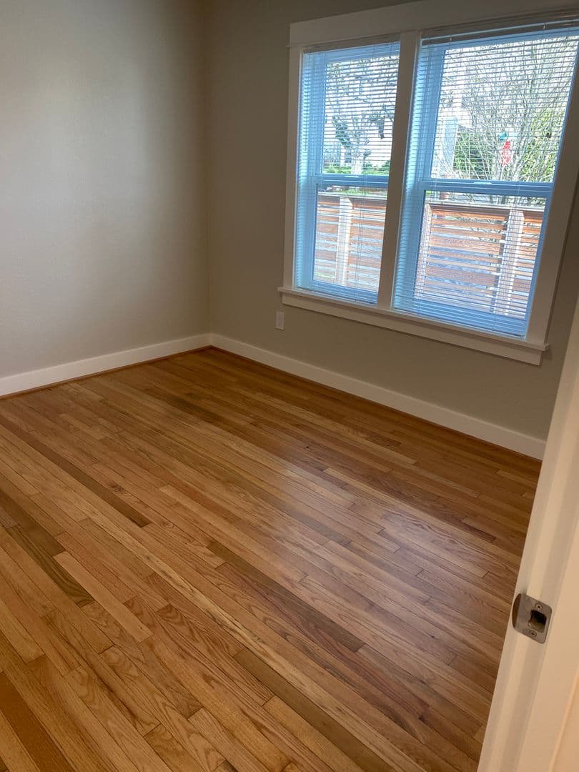 Portland Apartment: 732 NE Prescott Street Unit 2