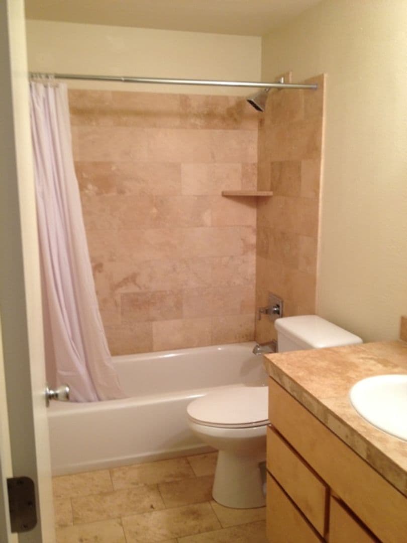 Portland Apartment: 2801 N. Ainsworth