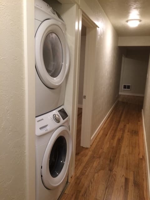 Portland Apartment: 7515 N Westanna