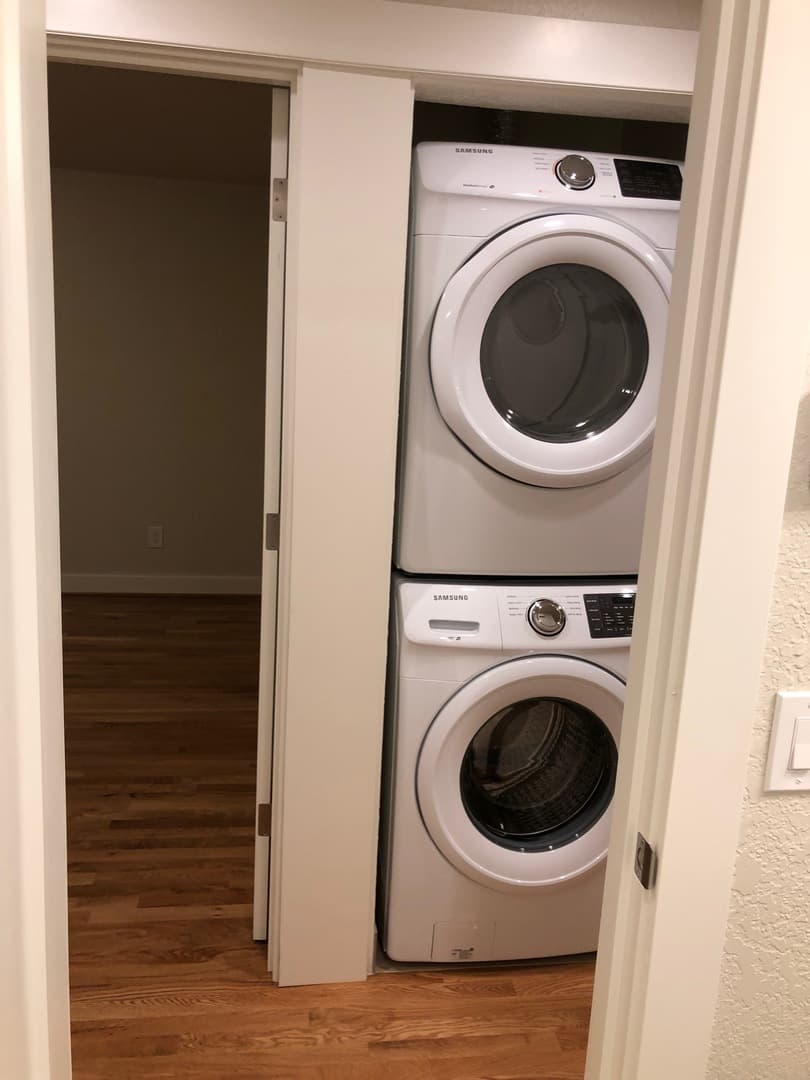 Portland Apartment: 3931 N Juneau Street