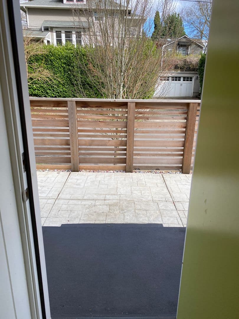 Portland Apartment: 732 NE Prescott Street Unit 2