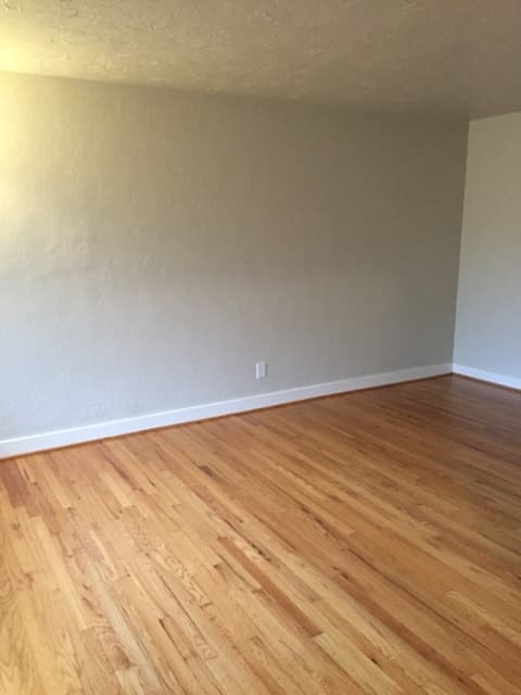 Portland Apartment: 7515 N Westanna