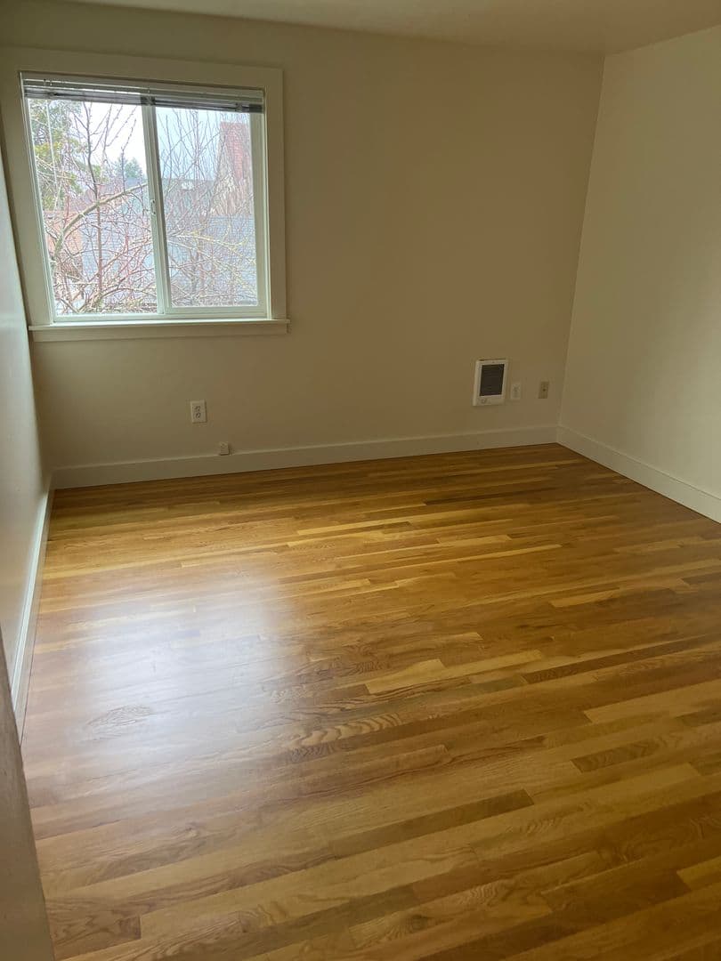 Portland Apartment: 2801 N. Ainsworth