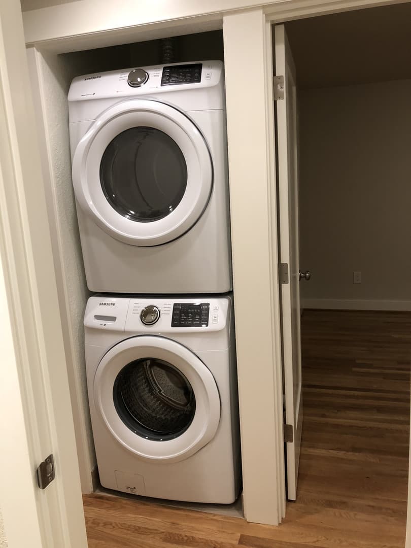 Portland Apartment: 3931 N Juneau Street